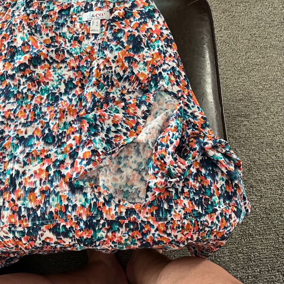 Blouse - Picture 2 of 3